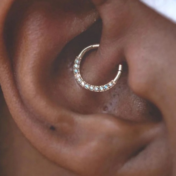 14K Yellow Gold Clicker Jewelry for Septum or Daith - Picture 4 of 6